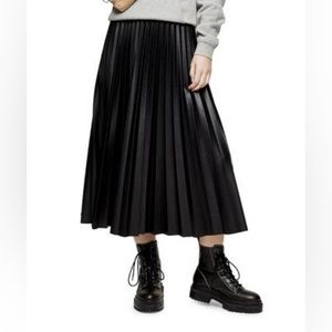 Topshop faux leather pleated midi skirt in black Size US 2-4 BNWT